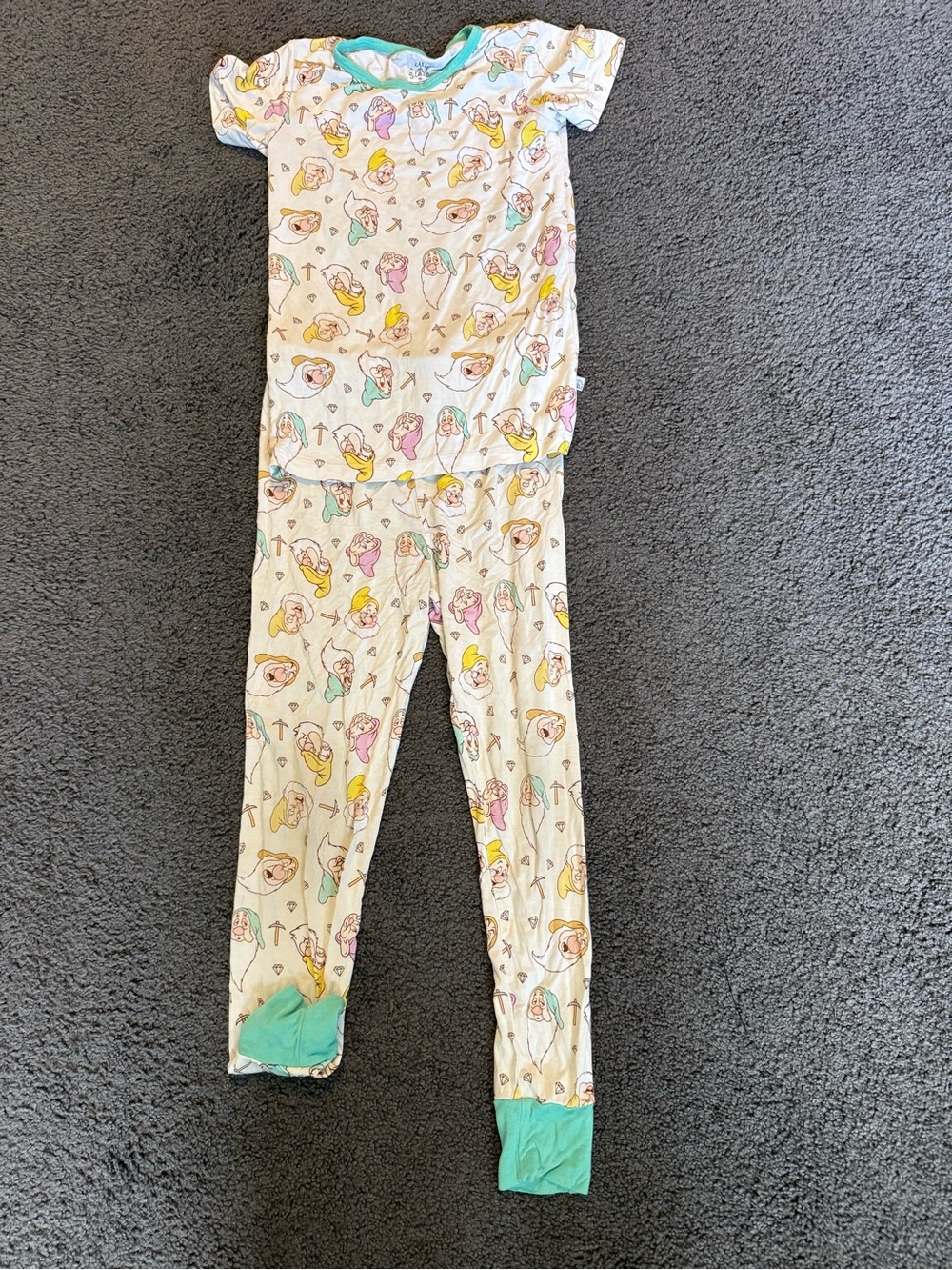 Disney Cozy Castle Co bamboo Snow White pajama set size 7